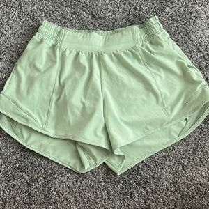 COPY - lululemon Hotty Hot LR 4in Short